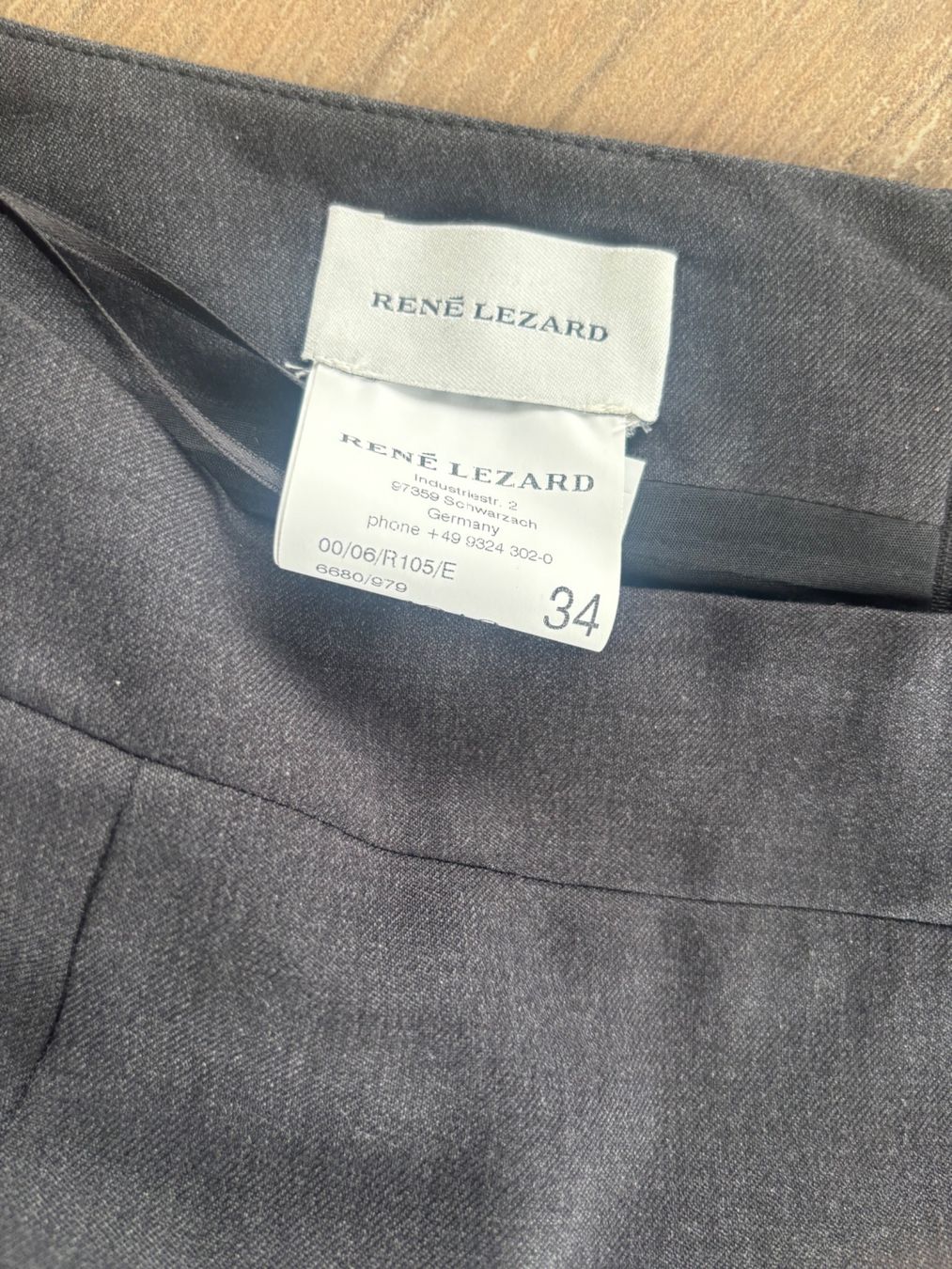 Gonne: 34-36_René Lezard_virgin wool_great condition – Nuovo (secondo la descrizione) da Versegeres venduto da kista 2