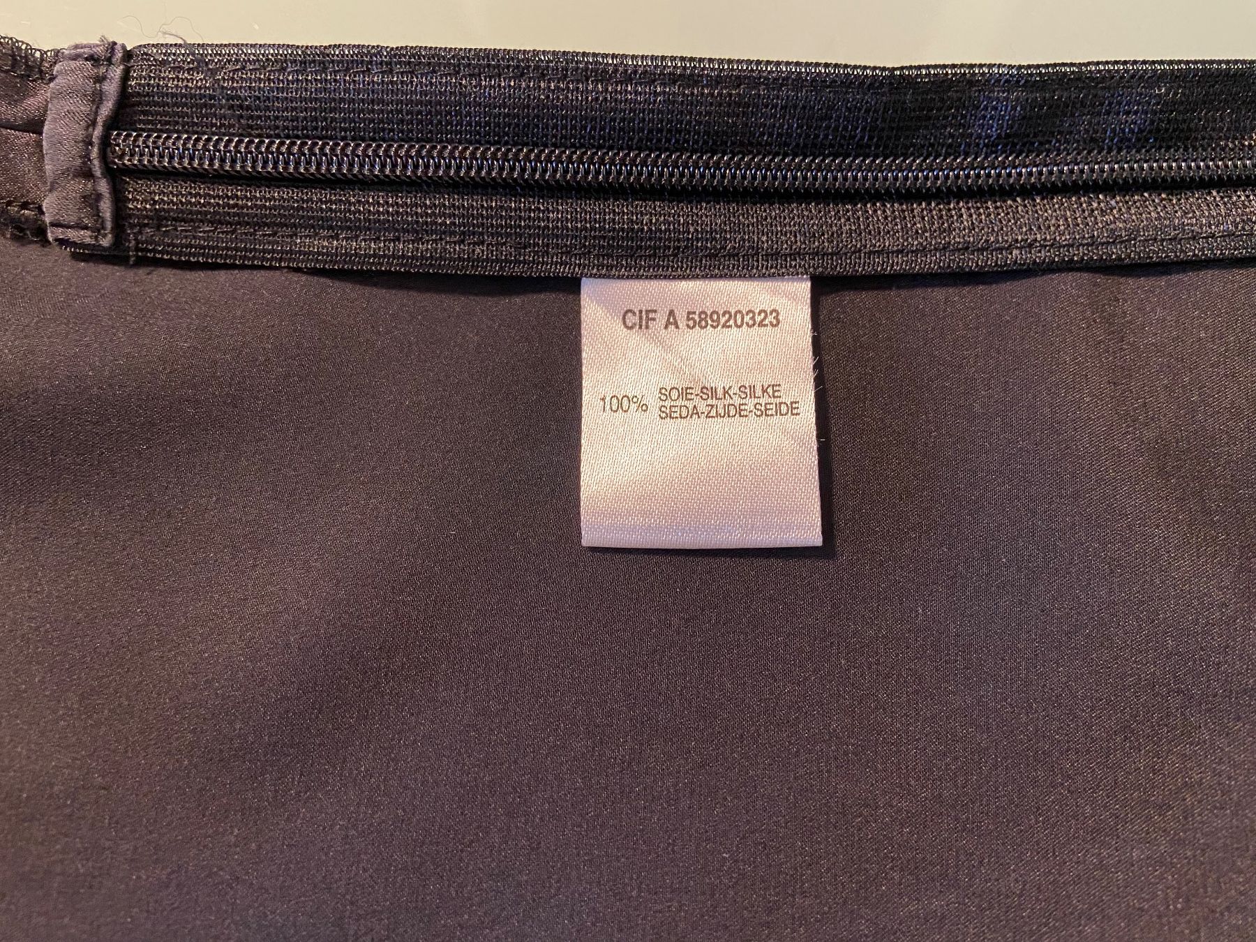 Tops: Top en 100 % soie - 36 – Gebraucht aus Lausanne von maintenant 7