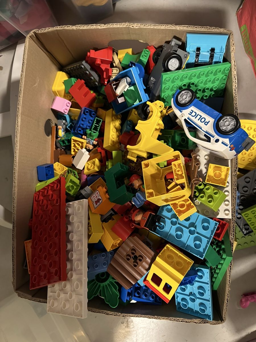 Giocattoli: duplos gemischt mit grosser bauplatte – Usato da Landquart venduto da lumima