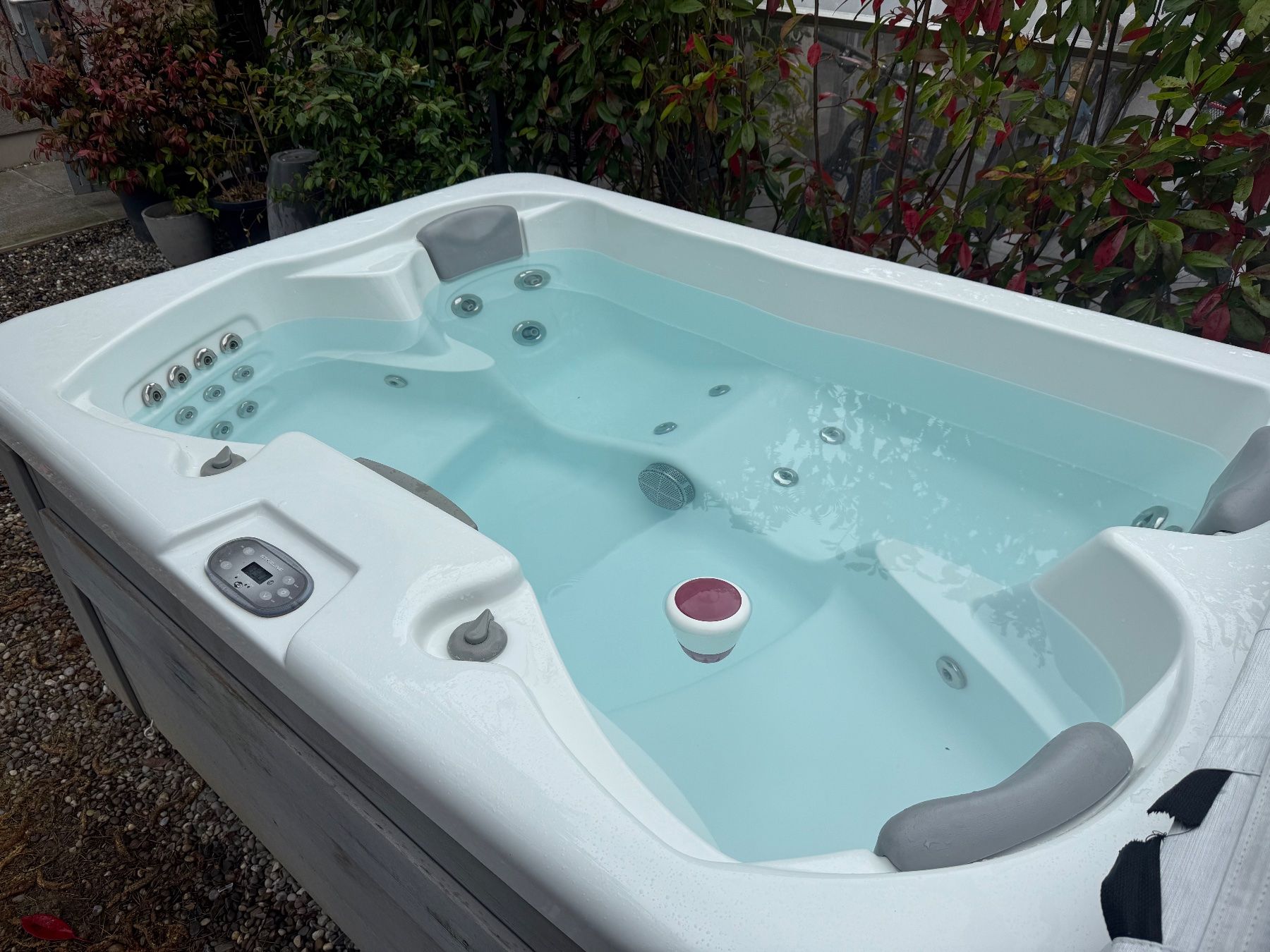 Whirlpool: Starline Whirlpool Melbourne – Gebraucht aus Rothenburg von  2