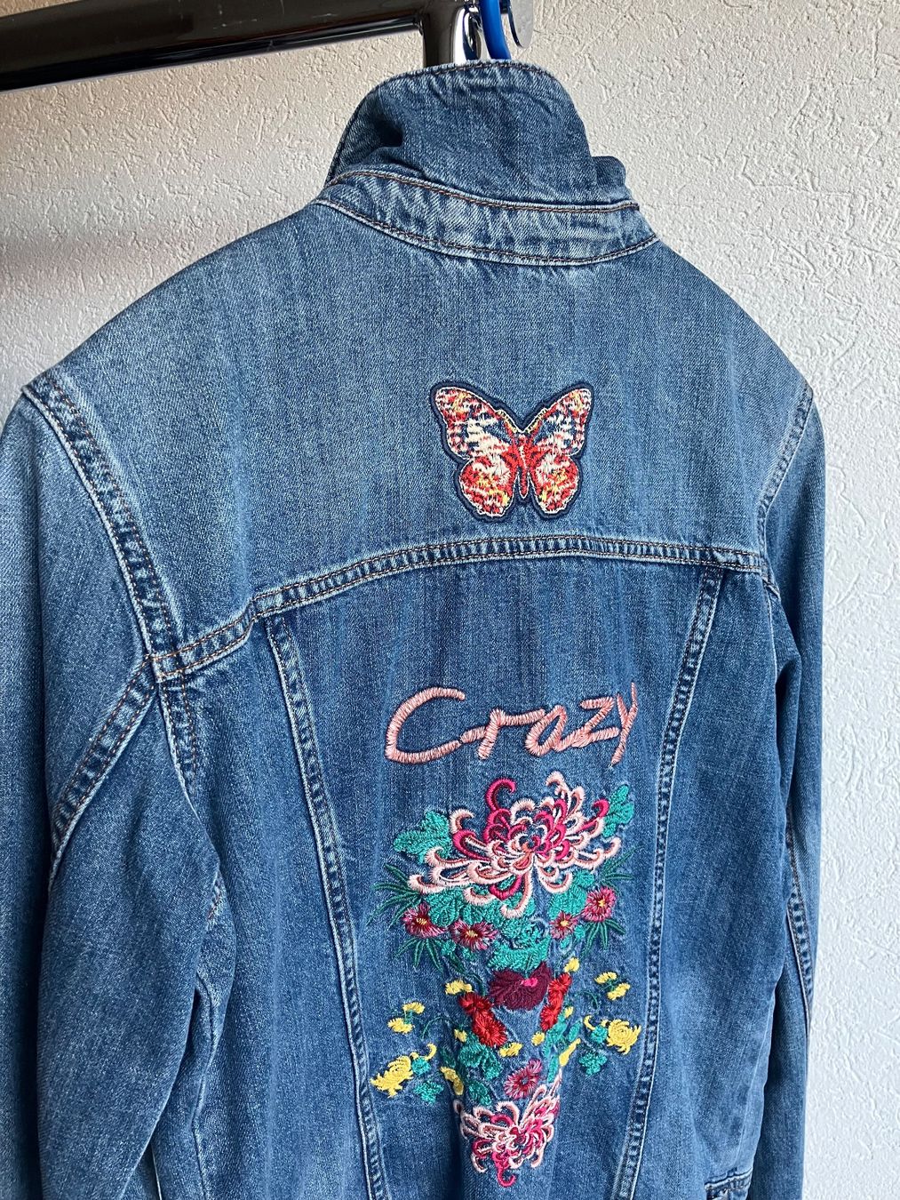 Jacken: MODISCHE JEANS - JACKE (e d c) – Gebraucht aus Fahrwangen von Anna_33 1