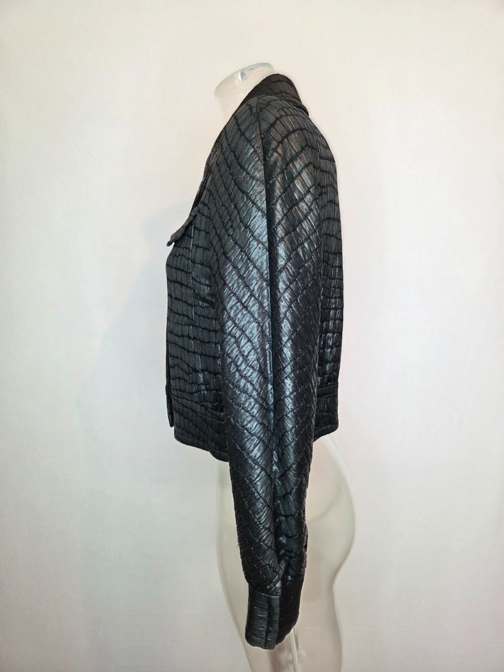 Vestes: Dries Van Noten Croc Texture Cropped Jacket – D'occasion à Bern par -Aniko- 1