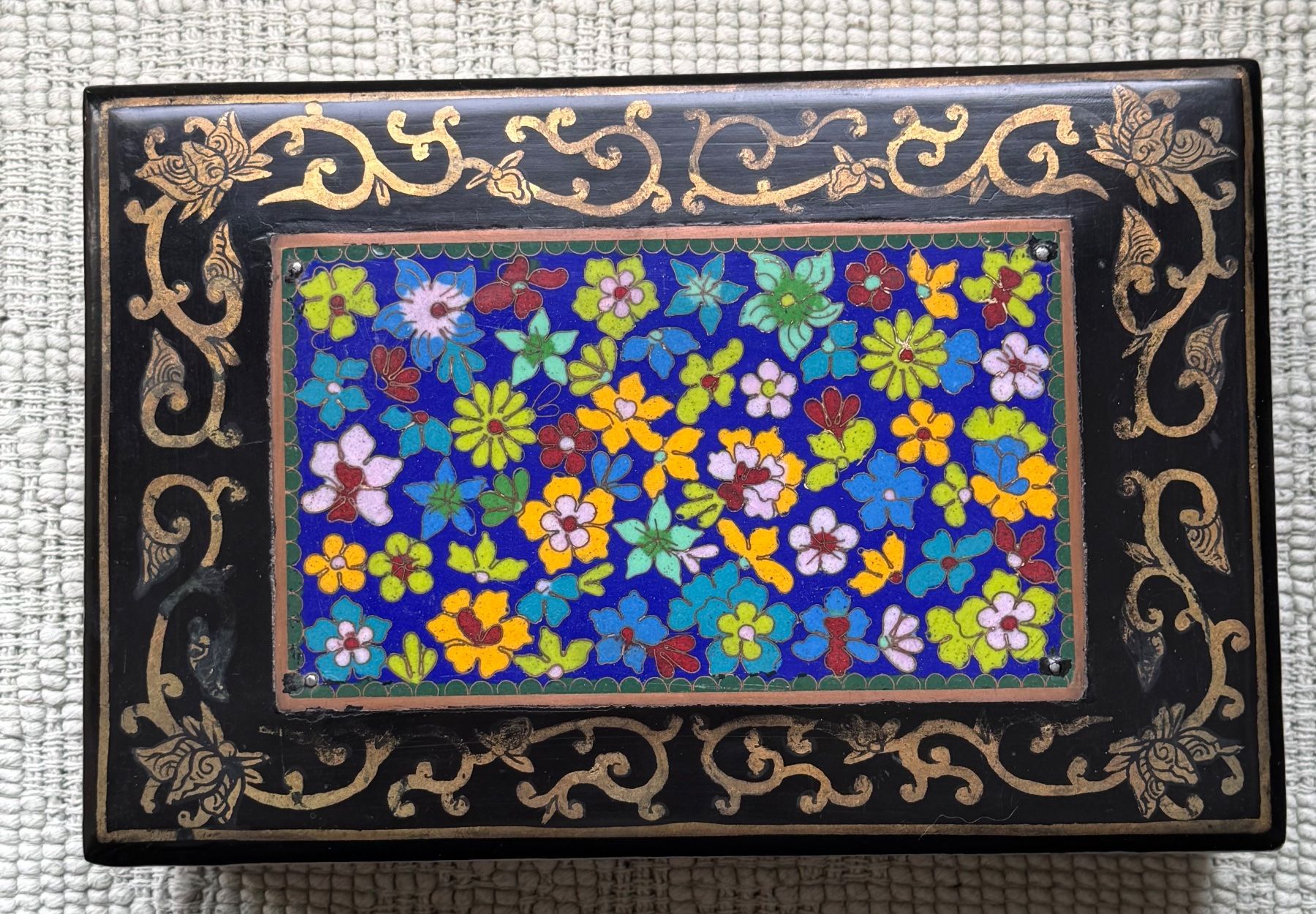 Barattoli: Antike chinesische Cloisonne Box Meiji Periode – Usato da Grabs venduto da Barbstucky 1