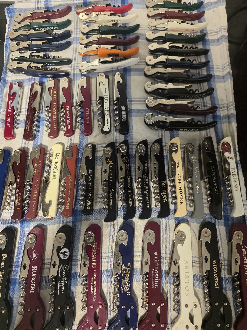 Flaschenöffner & -verschlüsse: Grosse Sammlung Kellnermesser diverse Marken gebraucht – Gebraucht aus Kriens von Clevero 7
