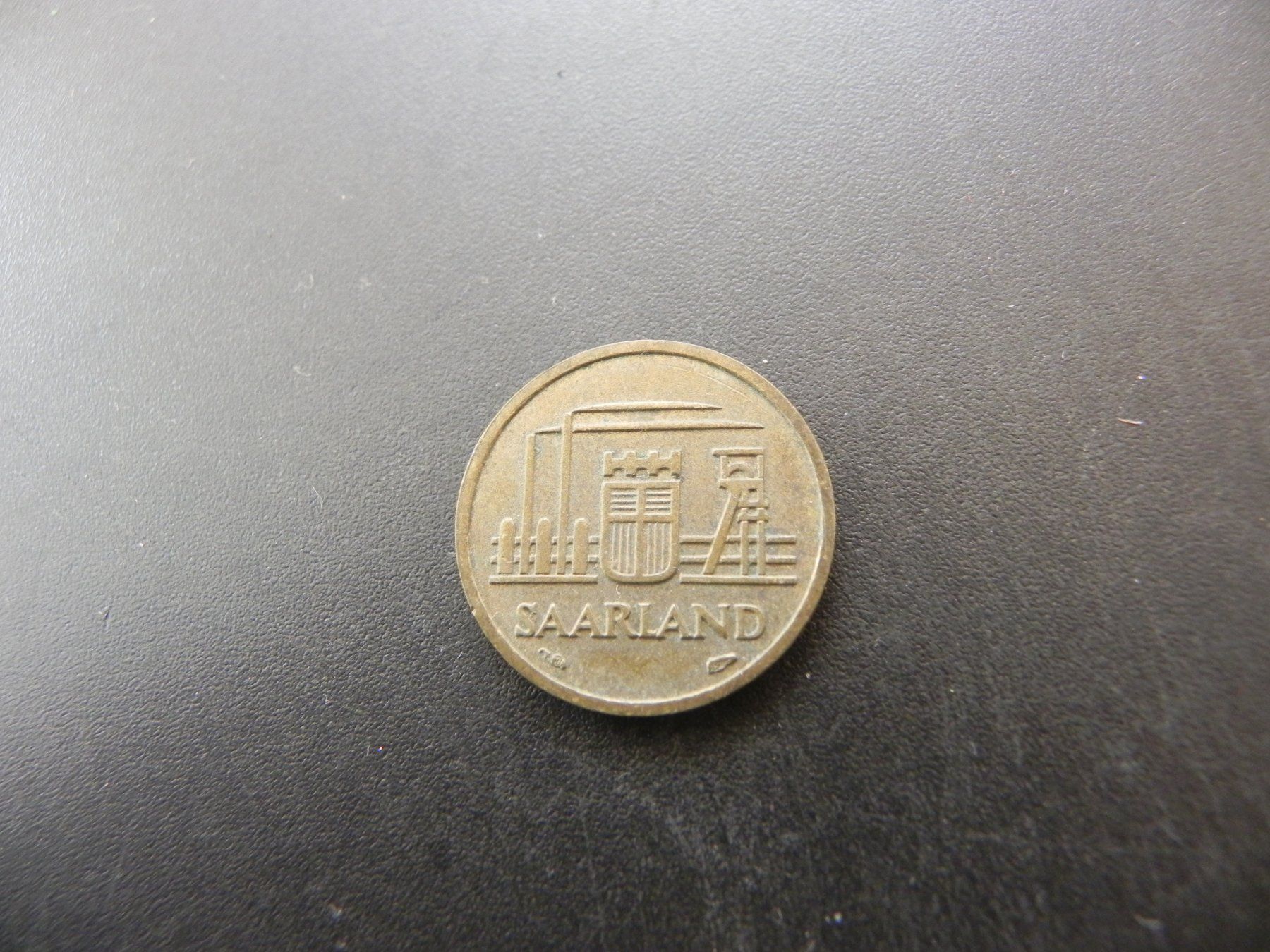 Tutti le monete: Saarland 10 Franken 1954 – Usato da Biel/Bienne venduto da Gogolozi 1