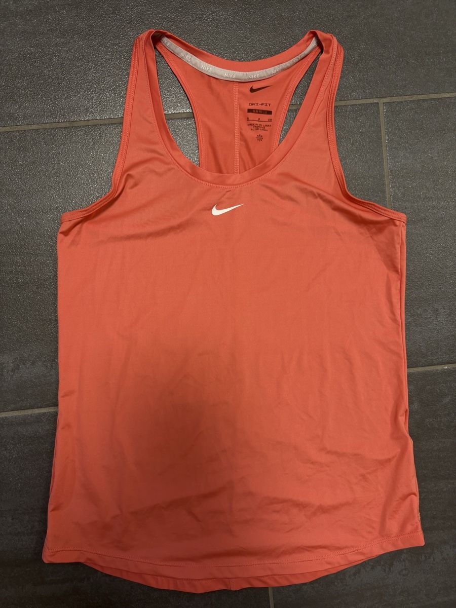 Nike Top: Nike Dri-Fit Tank Top S – Usato da Rümlang venduto da svent 1