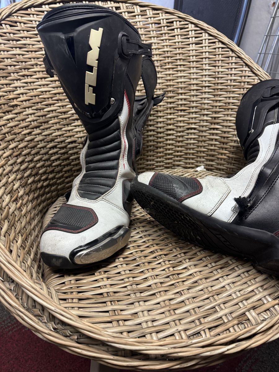 Scarpe da uomo: Stivali da moto taglia 45 – Usato da Ennenda venduto da ros_9ppm 1