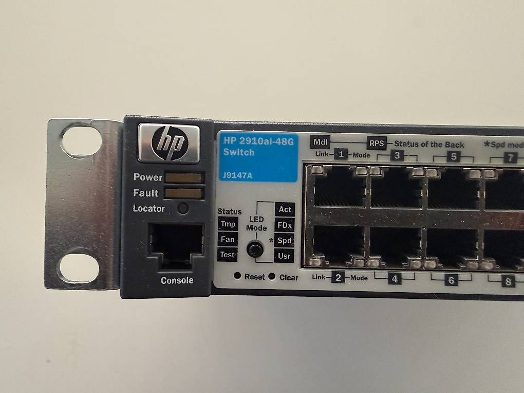 Hub & Switch: Switch HP J9147A – Usato da Genève venduto da thibaudrossetti 1