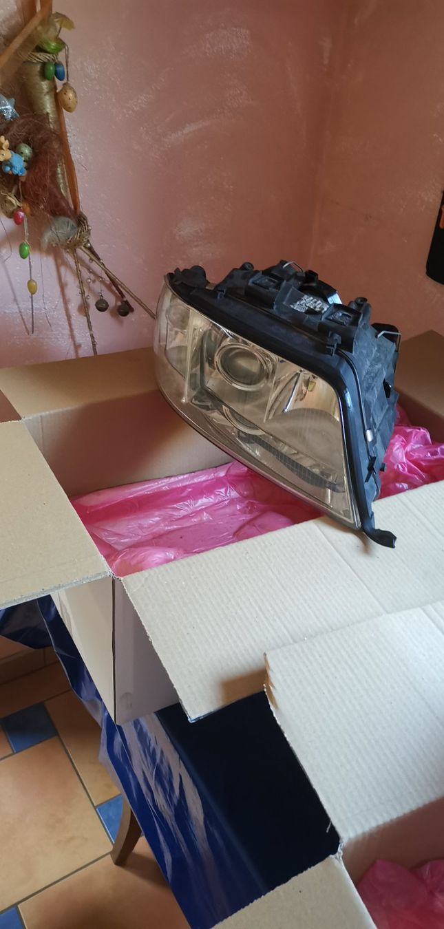 Audi Fari: Audi A6 4b Avant 2001 Scheinwerfer Set Links + Rechts – Usato da Haslen GL venduto da skullch 1