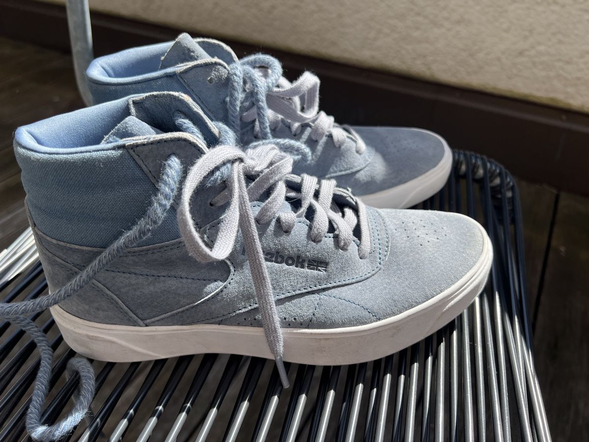 Reebok Scarpe da donna: Reebok Freestyle HI Nova Sneaker Wildleder – Usato da Uster venduto da Shanti1 1