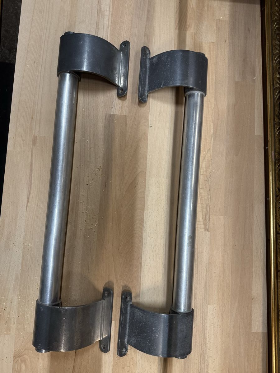 Ferramenta: 2 Türgriffe Aluminium – Usato da Wald/ZH venduto da spandau723