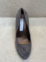 Elio e Leo Gray Suede Rose Heels - Chic Style