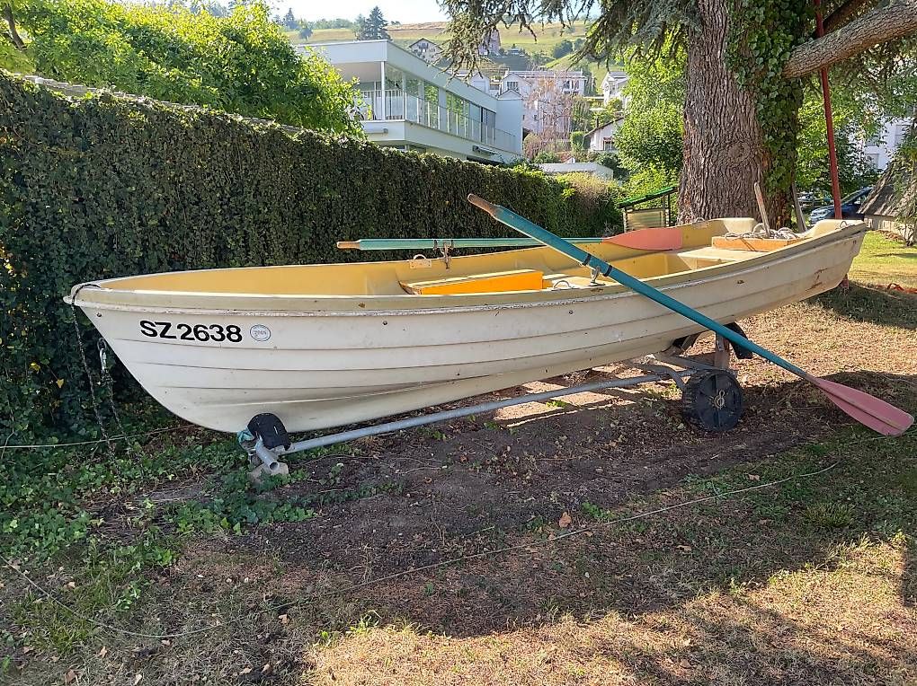Boote: Ruderboot  – Gebraucht aus Dürnten von claefer1960