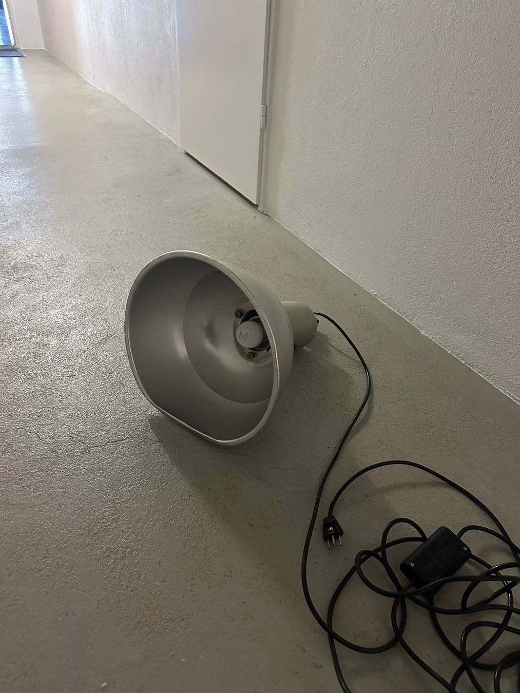 Lampade: Vintage Industrielampe 37cm Durchmesser – Usato da Zürich venduto da Lasadrielle