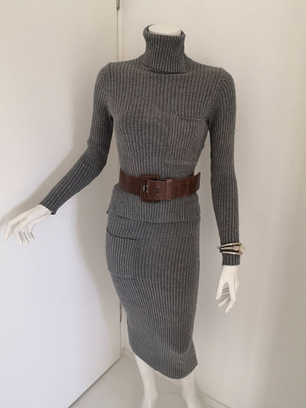 Mango Gonne: 🤩MANGO 2-TEILER: ROCK & PULLOVER GESTRICKT GRAU – Nuovo (secondo la descrizione) da Olten venduto da Naja-Twins-Twins