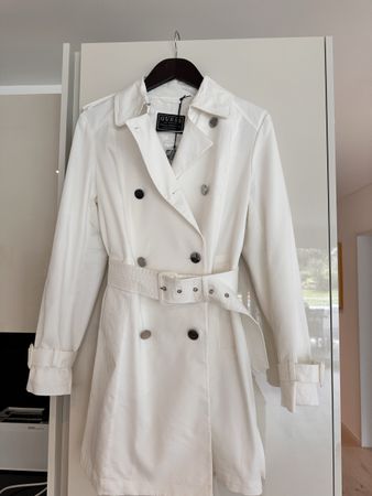 Ganz neu Trenchcoat Guess, size L