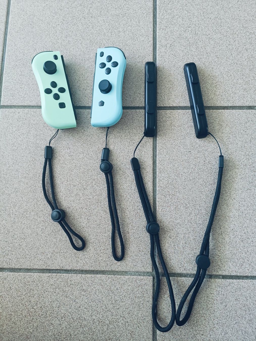 Nintendo Console: Console Nintendo Switch + 4 manettes + Mario tennis aces – Usato da Villars-sur-Glâne venduto da Fau22 3