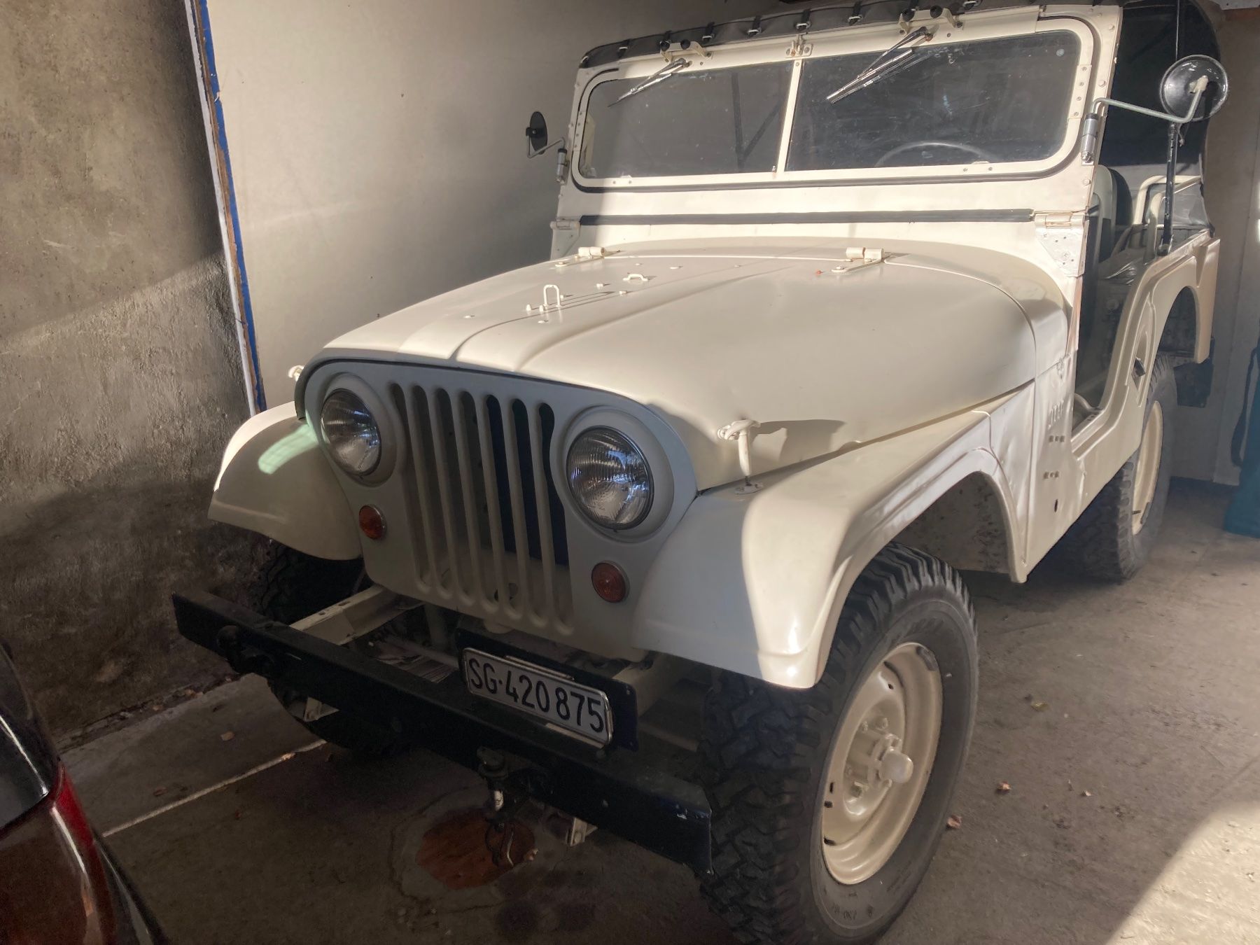 Kaiser Automobili: Jeep Kaiser – Usato da Frümsen venduto da Goepe