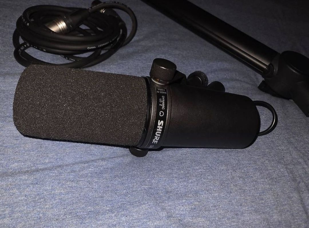 Shure Microfoni: Shure Sm7b Mikrofon mit Arm und Audio Interface – Usato da Basel venduto da ual_dnt2