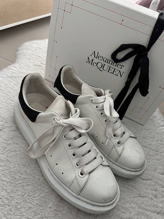 Chaussures femmes: Alexander McQueen – D'occasion à Waltenschwil par shelly_m
