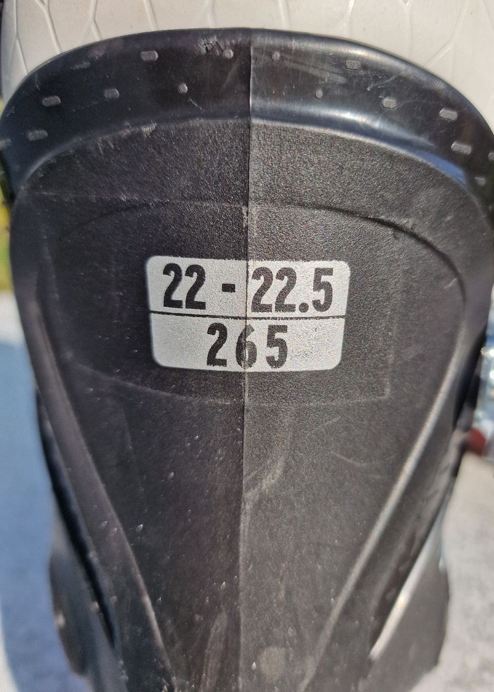 Salomon Scarpe da uomo: Kinder Skischuh  – Usato da Uster venduto da Gulabin 2