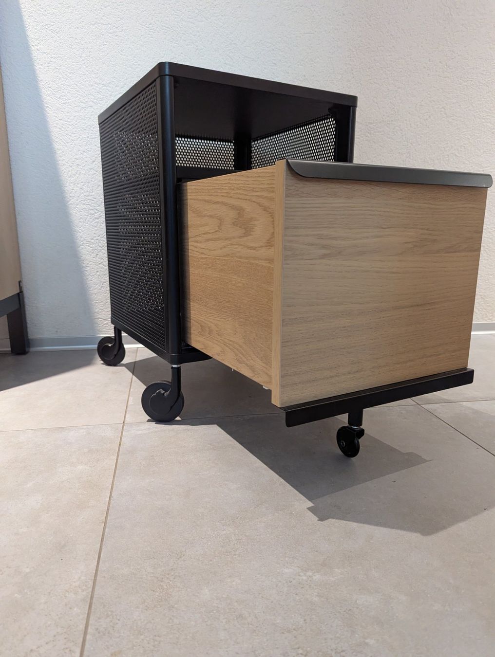 Ikea Korpus: IKEA BEKANT Rollladenkorpus, gebraucht – Gebraucht aus Herznach von rom_9rks 2