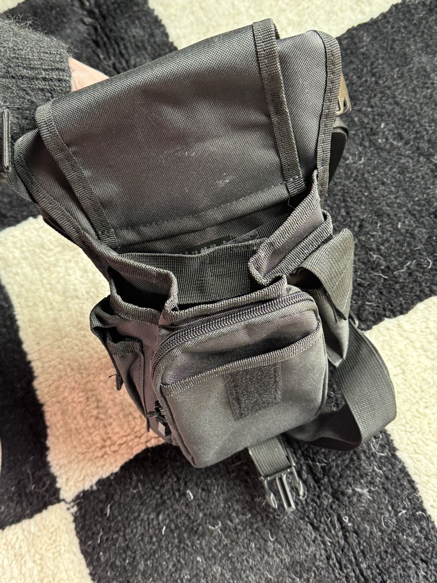 Borse: Tactical Hip /  Leg Bag, Multi-Pocket Thigh Pack – Nuovo (secondo la descrizione) da Effretikon venduto da expiredrice 1