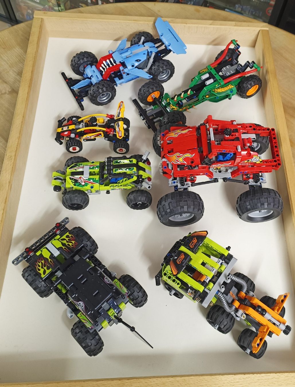 Lego Kit di costruzioni: Konvolut Lego Technic Monster Truck ect. – Usato da Trun venduto da mauiwowie 1