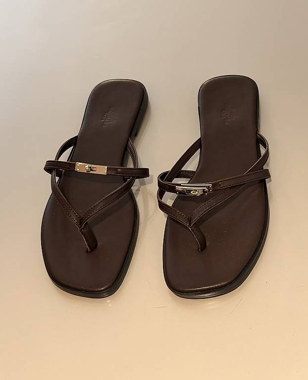 Chaussures femmes: Braune Zehentrenner Gr.40 - neu – D'occasion à Bern par Tmg657