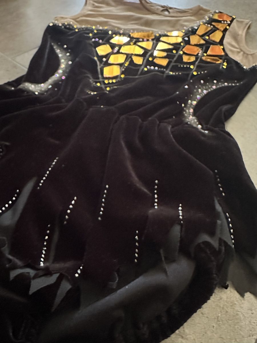 Costumi: Leopard Sport Gymnastik – Usato da Ebikon venduto da nat_jzh5 3