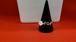 Blütenring mit Zirkonia - Romantisch!