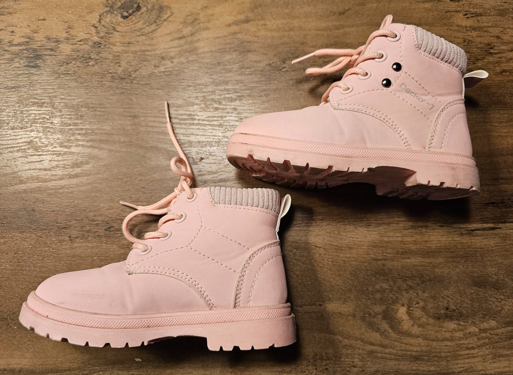 Chaussures filles: Boots Gr. 24/25 – D'occasion à Engi par kat_7zfx 2