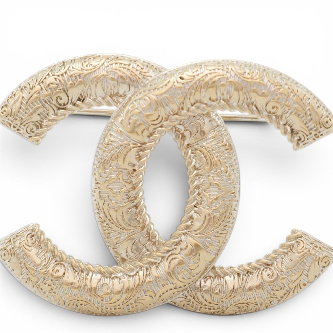 Chanel Broches & Aiguilles: Chanel Brosche gold gemustert – D'occasion à Binningen par Designerlabels 2