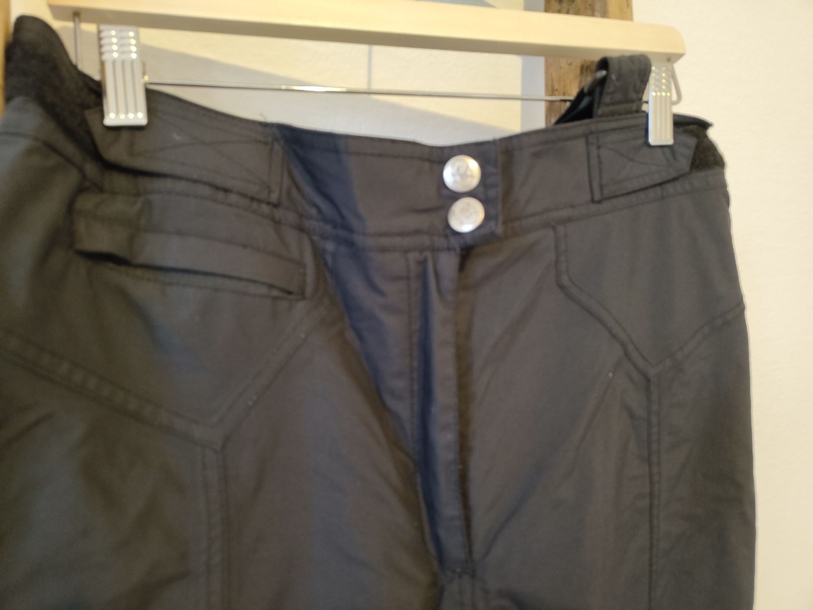 Hosen: Pantaloni da sci AK – Gebraucht aus Biasca von val_camo93 2