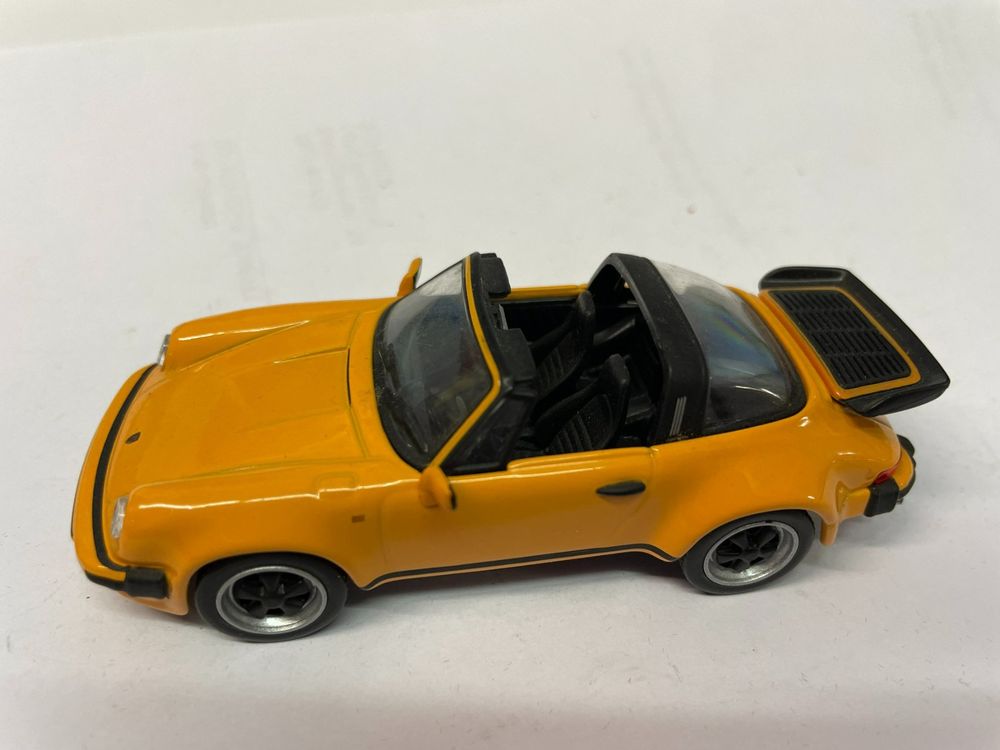 MRF KIT RESINE PORSCHE 991 CABRIOLET BEAU MONTAGE MAIS DIVERS PETITS MANQUES