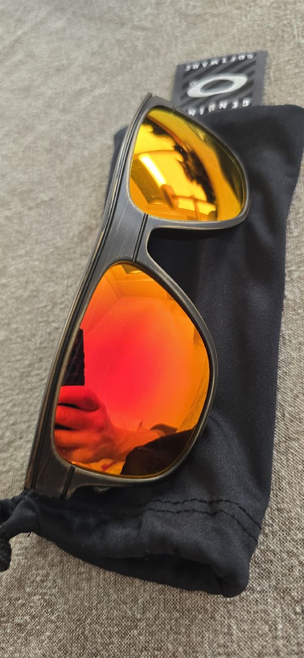 Oakley Occhiali & Lenti: Oakley Breadbox Fall Out Edition – Nuovo (secondo la descrizione) da Möriken AG venduto da MedicineHat