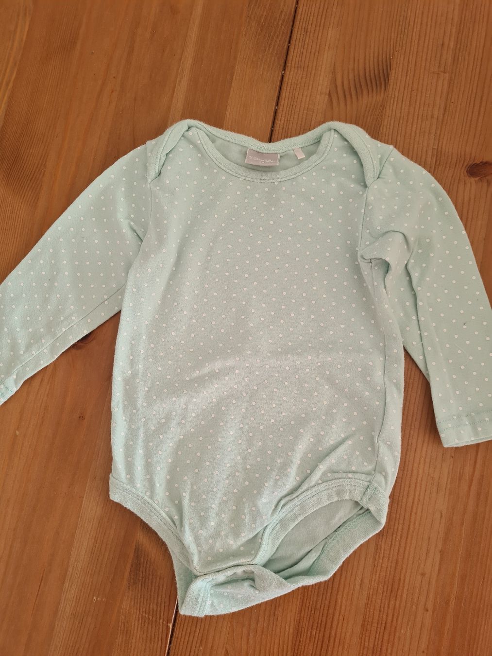 Migros Unterwäsche: Body langarm Smile mint punkten Grösse 68 – Gebraucht aus Horw von Mirii91 1