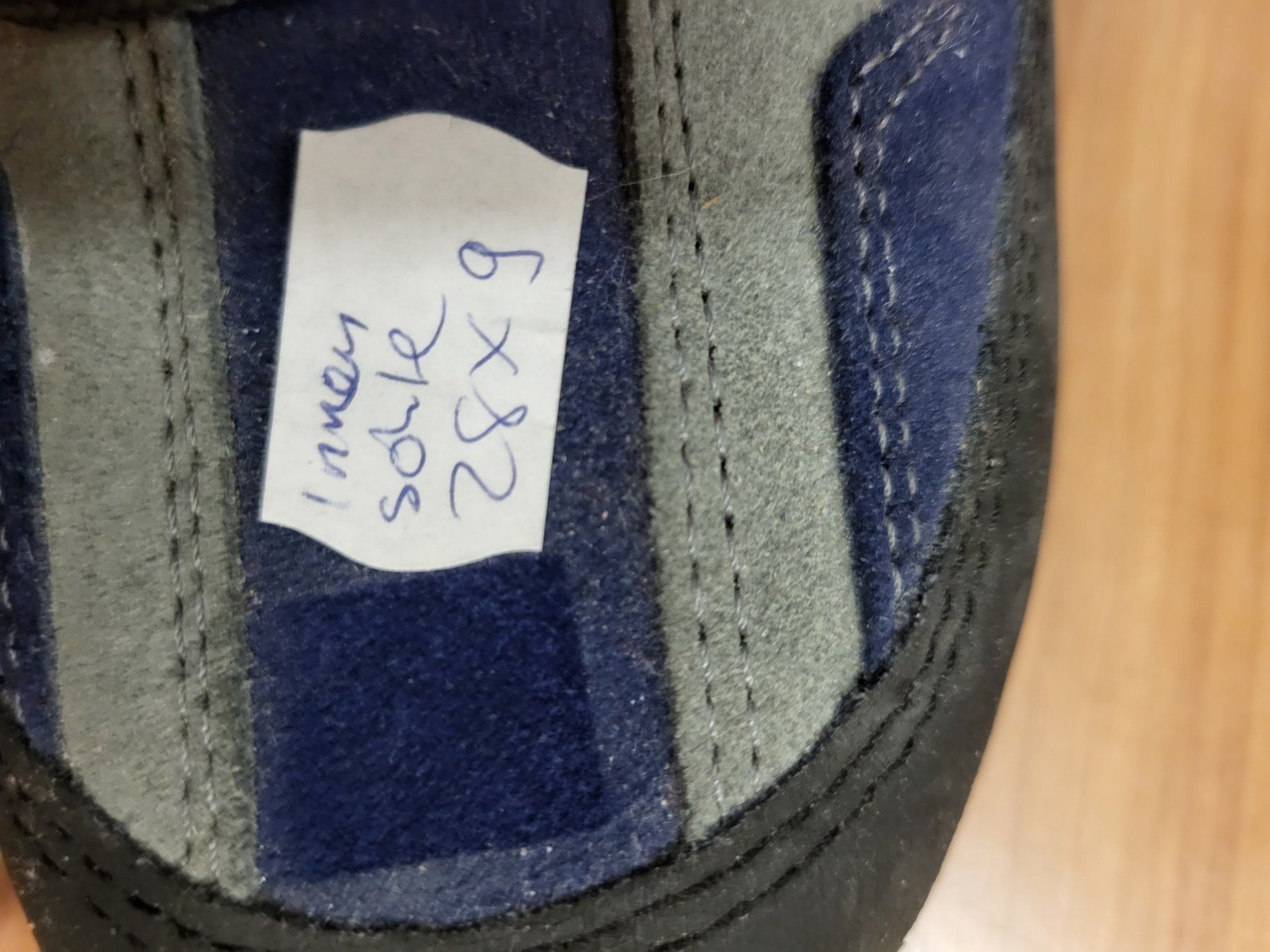 Scarpe da uomo: Lowa Wanderschuh gr 42 1/2 K16 – Usato da Schwarzenburg venduto da Flamingo07 1
