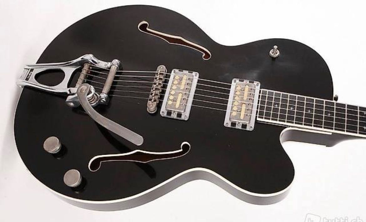 Strumenti musicali: Schwarz Custom Guitar (Einzelanfertigung) – Usato da Winterthur venduto da NF8406