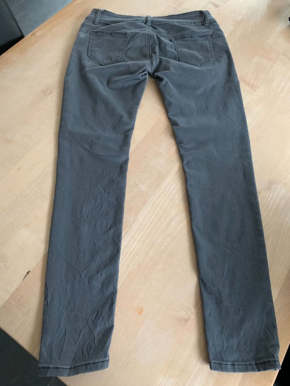 Hosen: Damenhose grau Gr.L – Neu (gemäss Beschreibung) aus Azmoos von Verwir64 1