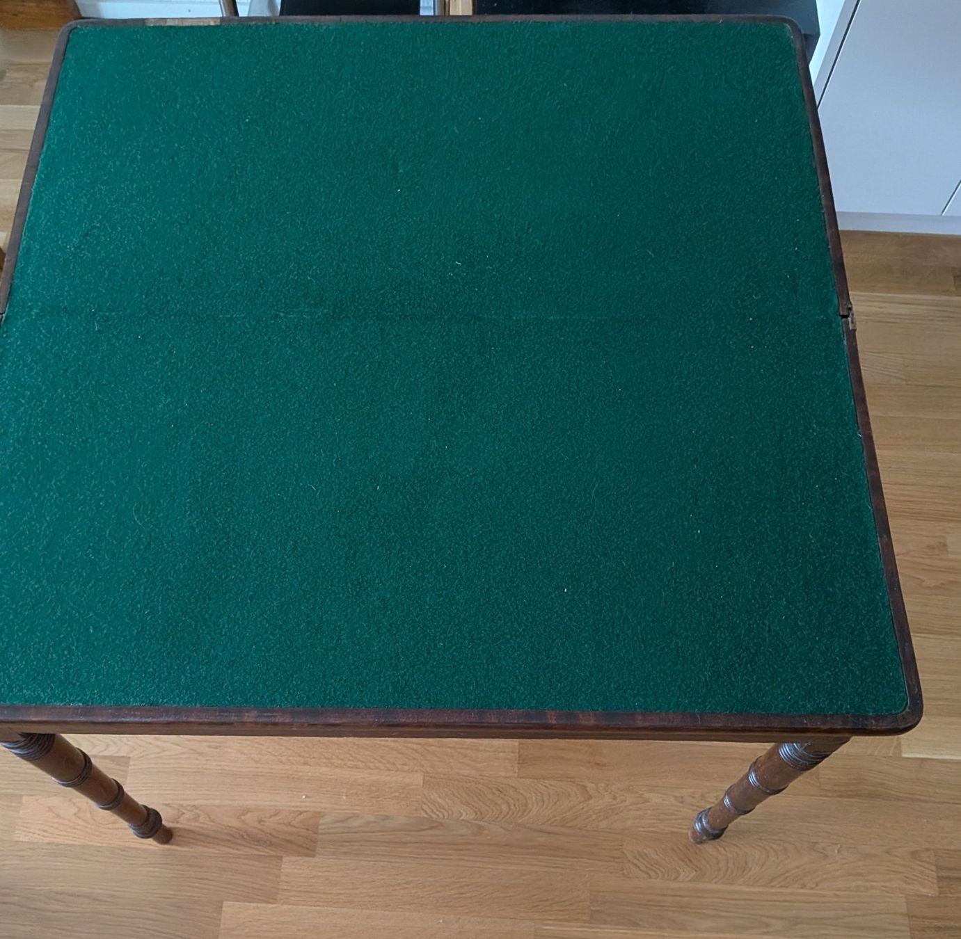 Tables: Englischer Spieltisch – D'occasion à Neuhausen am Rheinfall par Bootschris 2