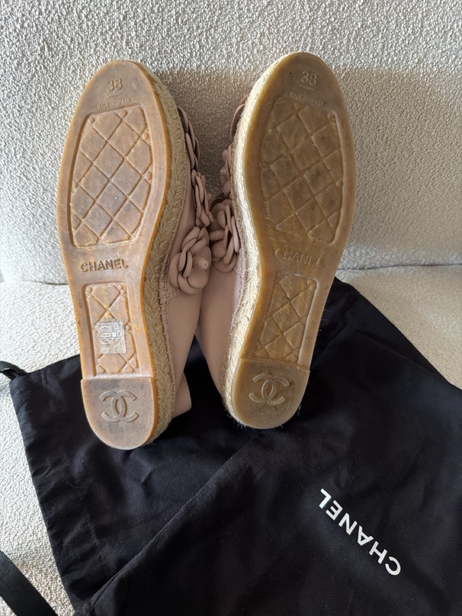 Chanel Chaussures femmes: Chanel Camelia Espadrilles pink leather size 38  – D'occasion à Herrliberg par Rondinellaxoxo 2