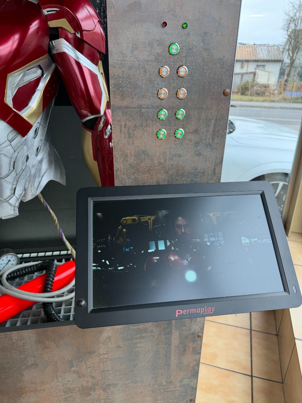 Armadi: Iron Man Schrank mit Gadgets – Usato da Menzingen venduto da fizzibubbele69 4