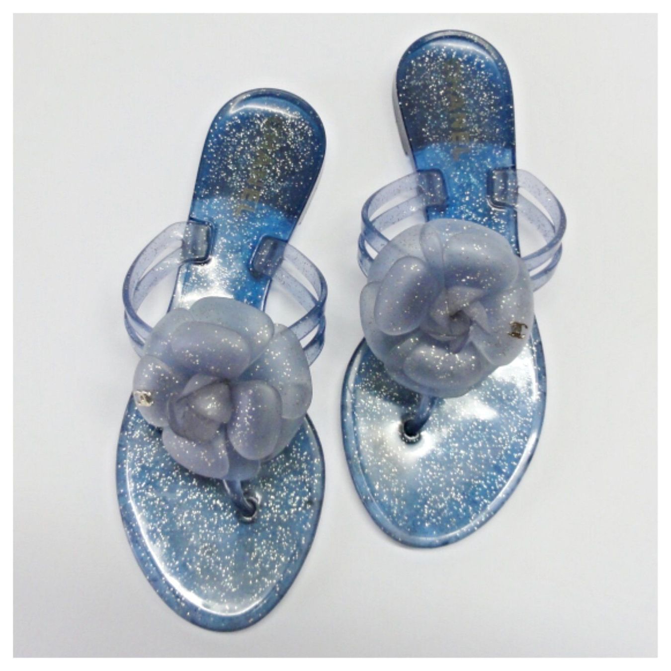 Chanel Damenschuhe: Chanel Flip Flops – Gebraucht aus Rossrüti von LVoe