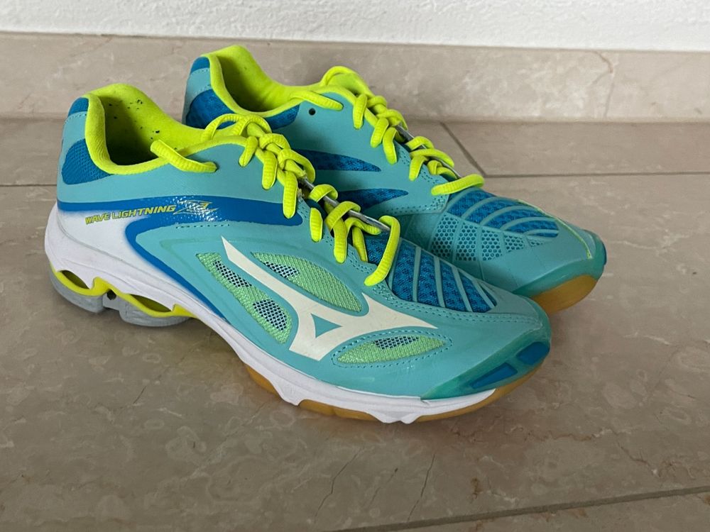 Mizuno wave outlet lightning z3 damen