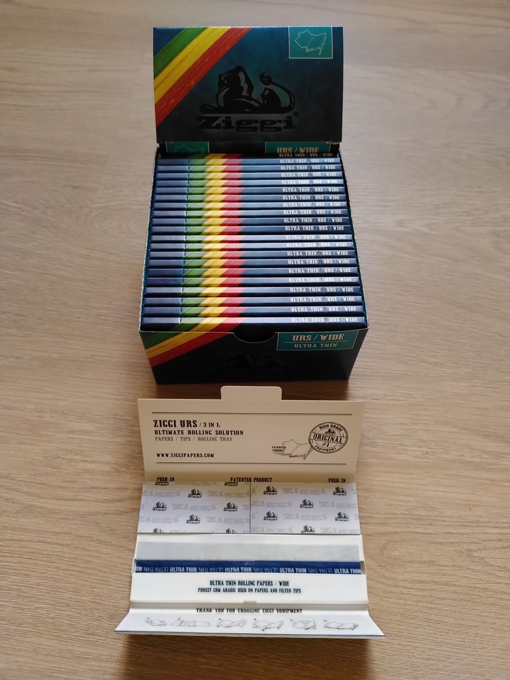 Tabak: Zigarettenpapier mit Kartontips – Neu und originalverpackt aus Zürich von alessa88