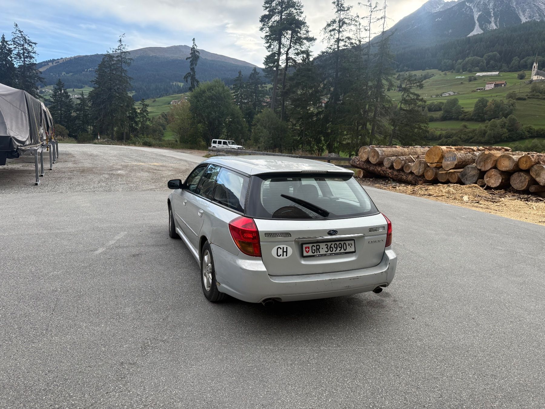 Subaru Autos: Subaru Legacy 2.0 AWD – D'occasion à Savognin par nerovtec01 2
