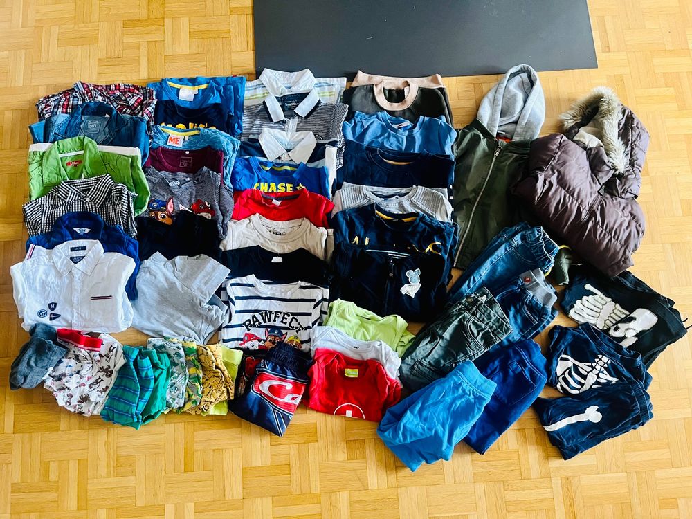 Ensembles coordonnés: Grosses Kinder Kleiderpaket Gr. 98-104 – D'occasion à Frauenfeld par Repsol_Vani