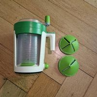 Betty Bossi Maxi Spiralschneider grün (zoodle maker)