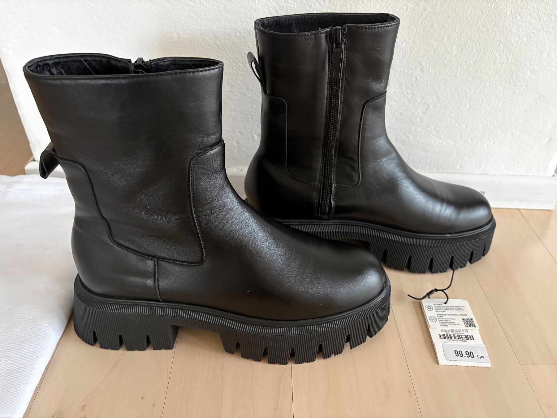 Zara Scarpe da donna: Neuwertige Zara Leder-Boots Gr.38 – Nuovo (secondo la descrizione) da Gossau SG venduto da Black-Queen 3